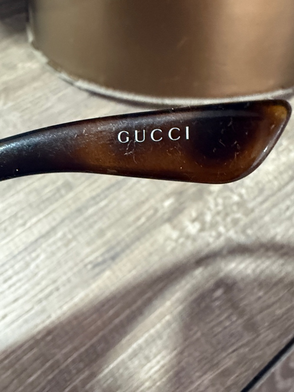 Gucci Oversized Brown Gradient Women's Sunglasses with Gold Accent - Picture 2 of 6
